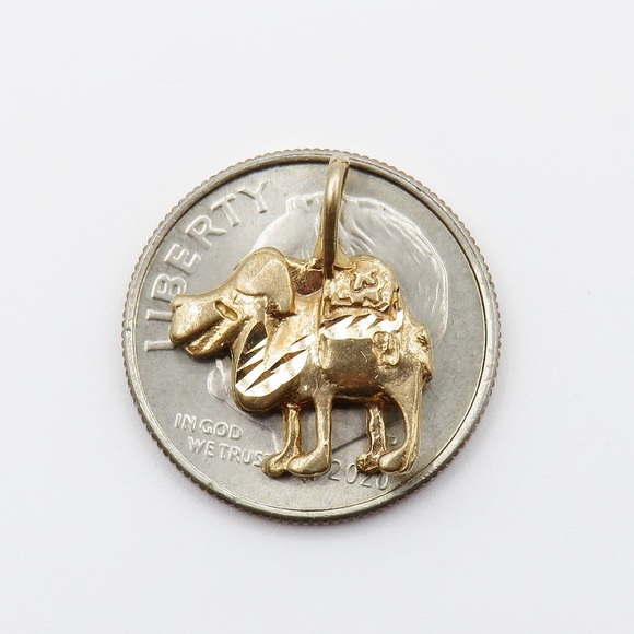 Solid 14k rose gold camel pendant/charm 15.1mm x 12.3mm - Picture 5 of 5